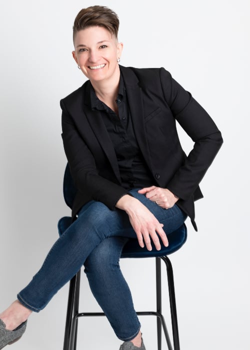 Danielle Dangoia Crandall headshot